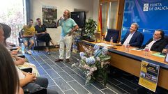 Ignacio Vilar (de pie) durante su intervencin en el acto.