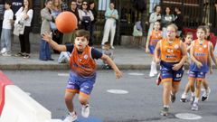 Partido en la calle de jugadores del CLB en octubre del 2024.
