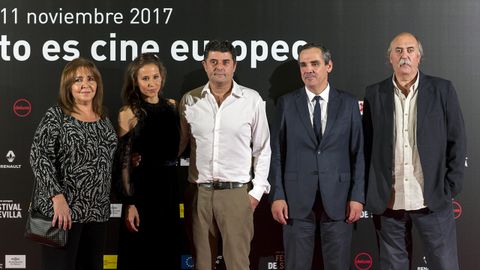 El viceconsejero de Cultura del Principado, Vicente Domnguez, con el director de la pelcula, Samu Fuentes en Sevilla