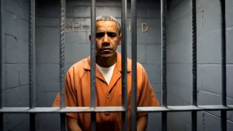 Imagen del v�deo generado por Inteligencia Artificial y difundido por Donald Trump, en el que se ve a Barack Obama siendo arrestado.