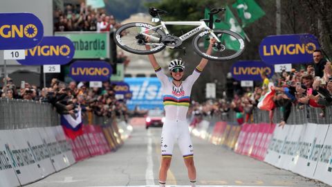 Tadej Pogacar.Tadej Pogacar, ciclista del UAE Team Emirates