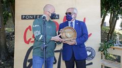 El primer premio gastron�mico Loureiro de Ouro de la Festa das Cunchas de Pontevedra fue para el barrio de A Moureira