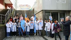 Concentraci�n del martes en el centro de salud de Coia