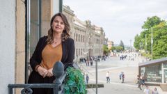 La interiorista Lara Villaverde desde su estudio ubicado en la Plaza de Espa�a de Pontevedra