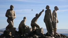 Monumento erigido en O Grove en homenaje a los voluntarios del Prestige