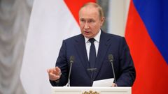 Vladimir Putin, este jueves, en Mosc�, tras reunirse con el presidente de Indonesia