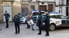 La Guardia Civil, que en el entroido hizo acto de presencia para evitar posibles aglomeraciones, controlar� el cierre perimetral de Laza desde el lunes
