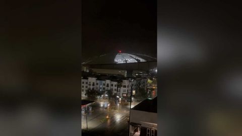 Destrozos por el hurac�n Milton en�el�estadio Tropicana Fiel, de la ciudad de San Petesburgo, Florida