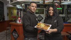 Gerardo y Heidy se sienten agradecidos por la acogida que tuvo Craft Food: �Es un restaurante de sabor venezolano muy peculiar, con variedad de propuestas y ambiente familiar. Empezamos con una carta muy amplia y la hemos ido reduciendo a los platos que m�s gustan�. Con m�s de 2.000 seguidores en Instagram y rozando las 5 estrellas (4,9) en Google Reviews, dicen que para ellos el mejor elogio es �que los clientes vuelvan al d�a siguiente�.