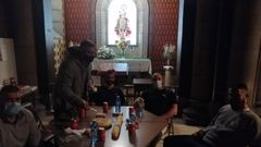 Encerrados en la iglesia