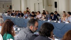 El Gobierno asegura que derogar el voto rogado es �un clamor� y pide consenso