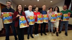 Representantes del Concello y el comercio de Vilanova en el acto de presentaci�n de la feria