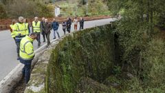 Lugar donde se instalar� la nueva pasarela peatonal de Cudeiro, en una foto de archivo.