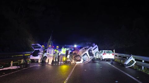 En el suceso, ocurrido en la N-550, se vieron implicados tres veh�culos.