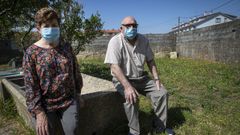 Mar�a del Pilar y Jos� solo pueden por ahora pasear por la huerta