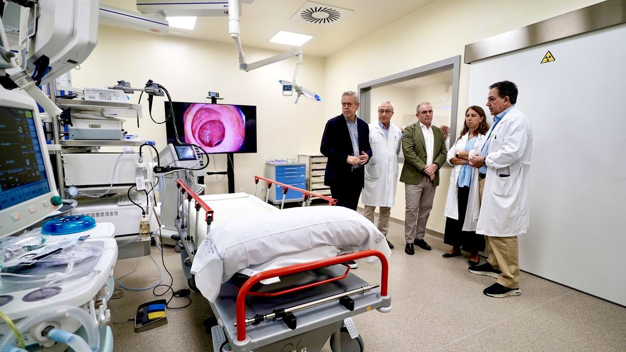 El Cunqueiro estrena una unidad de endoscopias para hacer más pruebas