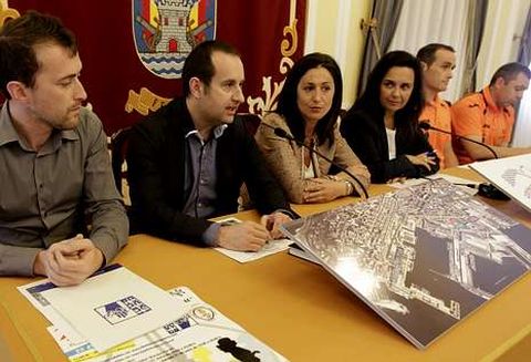 Alberto Castro, Francisco Lema, Maica Garc�a, Susana Mart�nez, Gumersindo L�pez y Santiago Mui�o. 