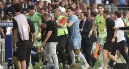 Incidentes en el derbi aragon�s de f�tbol entre el Huesca y el Zaragoza.