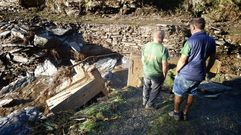 La crecida repentina de un arroyo destruye un puente en Quiroga