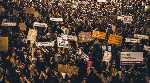 Multitudinaria concentraci�n el jueves en el centro de Oporto