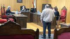 El acusado durante la vista preliminar en Ourense, donde no quiso conformarse