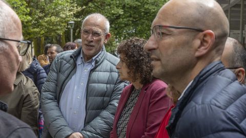 Goretti Sanmart&iacute;n, en la inauguraci&oacute;n de la Feira do Libro del a&ntilde;o pasado, junto con Sindo Guinarte (PSOE) y Gonzalo Mu&iacute;&ntilde;os (no adscritos).