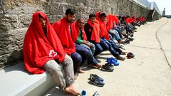 Salvamento Mar�timo rescat� este mi�rcoles a 89 personas que navegaban en tres pateras en aguas del estrecho de Gibraltar. Todos los inmigrantes, que se encuentran en buen estado, desembarcaron en el puerto de Algeciras