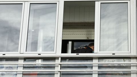 REDADA Y REGISTRO EN UN PISO DEL MALECÓN DE RIBEIRA EN UNA OPERACIÓN ANTIDROGA, POLICIA NACIONAL