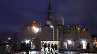 Salida de la fragata Juan de Borb�n