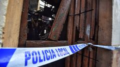 Las im�genes de la vivienda arrasada por el fuego en la calle San Luis