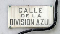 Algunas calles mantienen nombres antiguos. Esta del Ensanche ahora se llama Ant�n Vilar Ponte