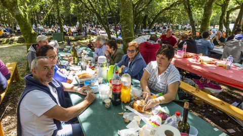 Festa da familia de Berdeogas, en Dumbra