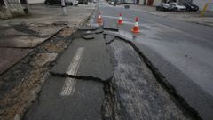 Desperfectos en el pol�gono de Bergondo tras la inundaci�n