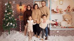 La familia Pi�eiro, que forman los padres Isolina y Ra�l y sus tres hijos: Oihana (12 a�os), Oliver (6) y Olalla (4). 