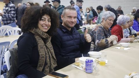 Degustacin de las raciones distribuidas por el Da de Narn.