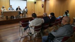 Imagen de la asamblea de Raigame a mediados de octubre para tratar sobre la creciente preocupacin en el barrio por la inseguridad.