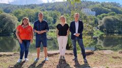 Miembros del PSOE provincial, en Ribadavia para apoyar a su alcaldesa.