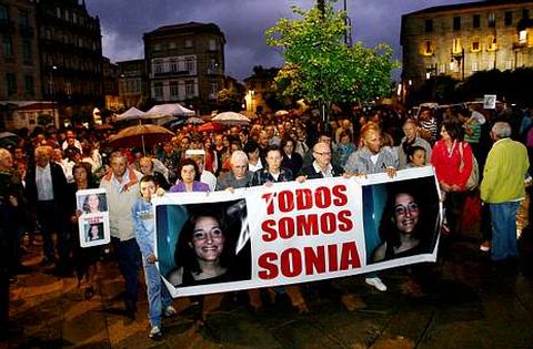 La ciudad se ha volcado en cada aniversario de la desaparicin de Sonia Iglesias.