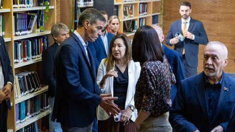 El presidente del Gobierno, Pedro S�nchez, y la ministra de Ciencia, Innovaci�n y Universidades, Diana Morant, visitan el Instituto de Ciencias Matem�ticas en Madrid.