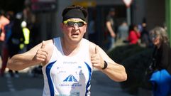 Caras de esfuerzo en la carrera de Monforte