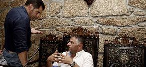 Espi�o y Cu��a departiendo en una imagen del jueves, distendida, que no era habitual.