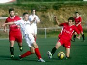 El juvenil del Uni�n Juanma (de rojo), en una foto de archivo. 