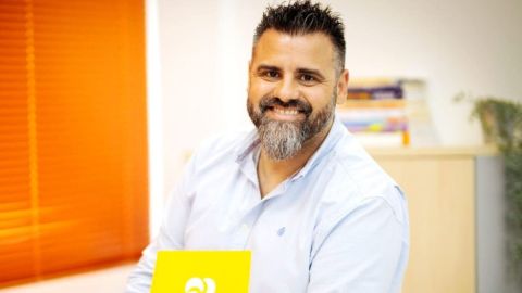 Adri�n Ortega, gerente del Centro Ginesta