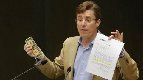 El concejal popular Jos� Luis Moreno, durante su intervenci�n este mi�rcoles en el pleno del Ayuntamiento de Madrid