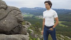 El modelo vimianc�s Dami�n �lvarez Tajes naci� en Del�mont (Jura), en Suiza