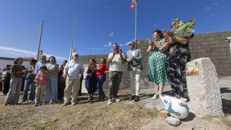Una placa en el campo muxi�n recordar� la memoria del fallecido jurista.