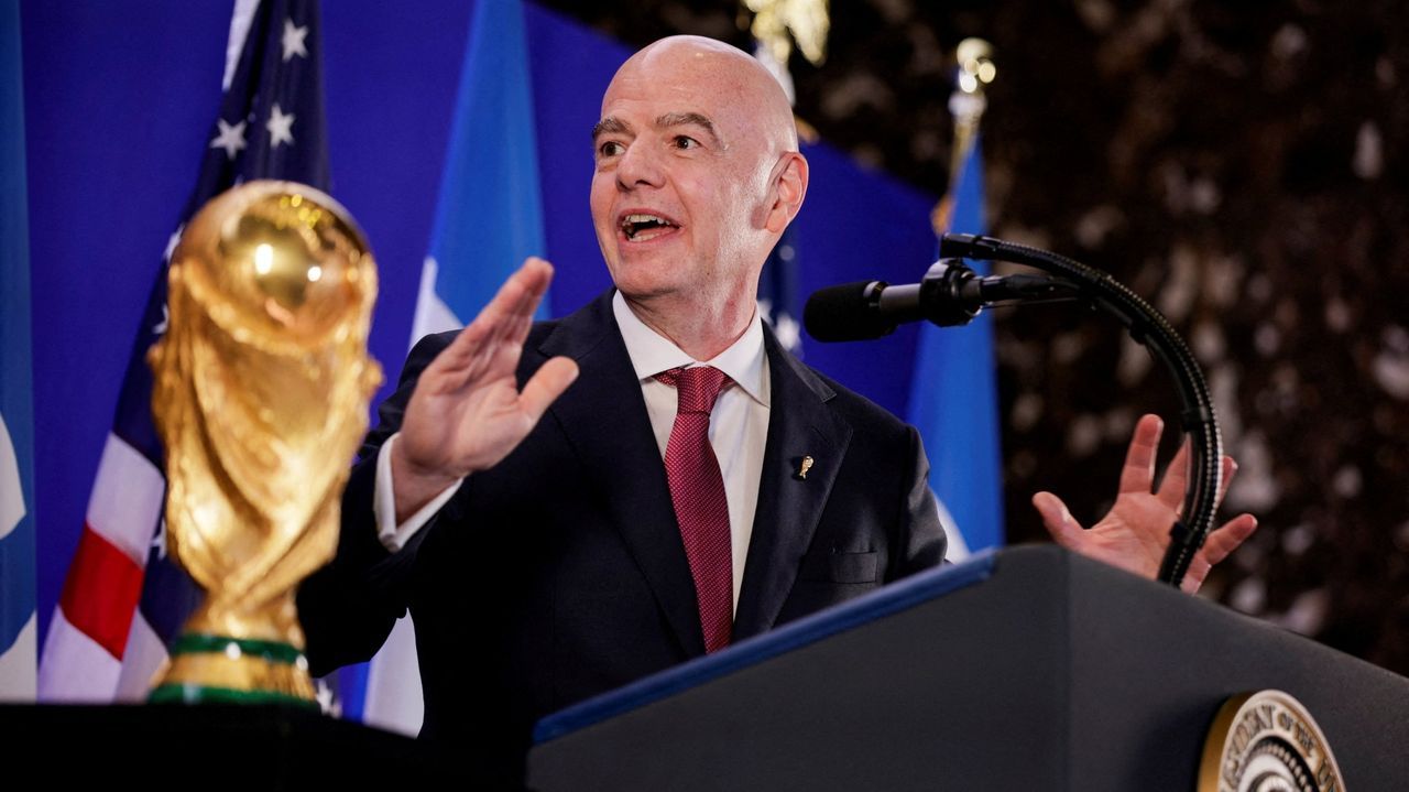 El lío de la FIFA y la irrupción de Rubiales