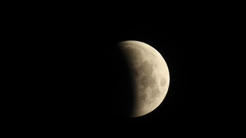 El eclipse lunar, visto desde Muxa