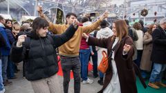 La segunda jornada de la <span lang= gl >Feira Doce</span> de Carballo, en im�genes