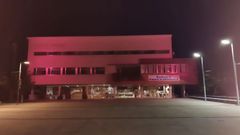 La Casa do Concello de Burela, iluminada de rosa por el D�a Internacional Contra el C�ncer de Mama